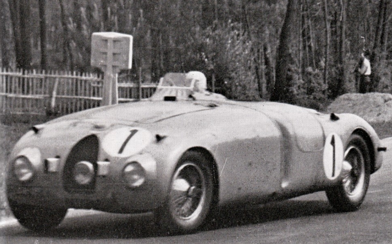 Illustration for article titled French Friday: Bugatti's Last Stand